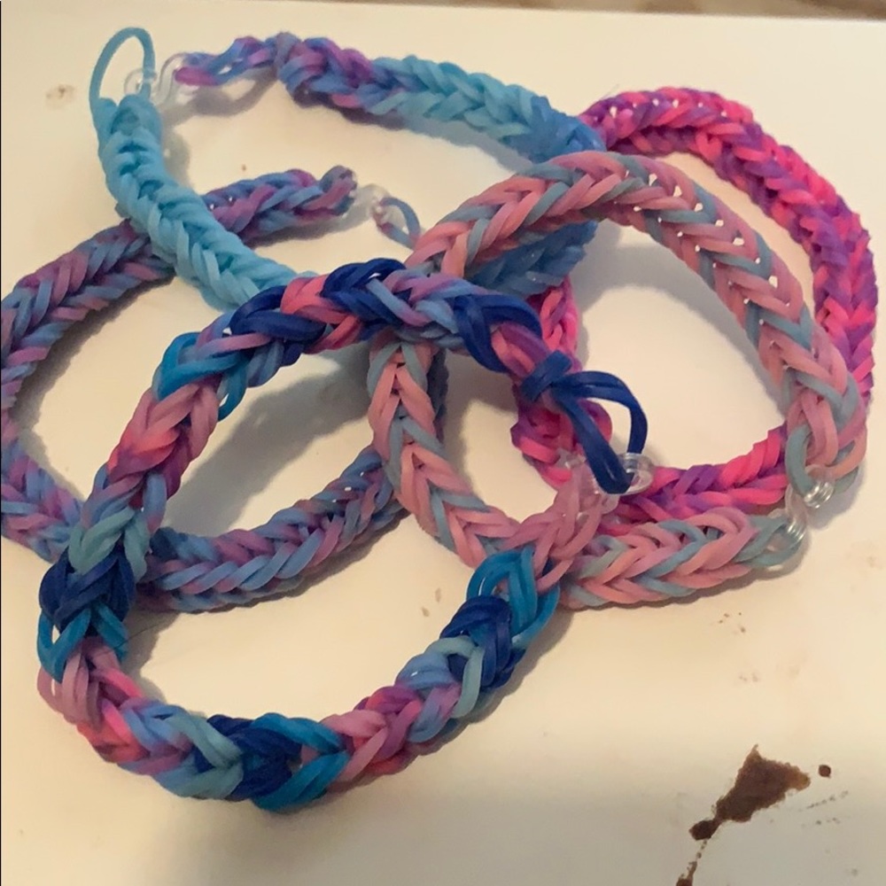 5 loom band bracelets